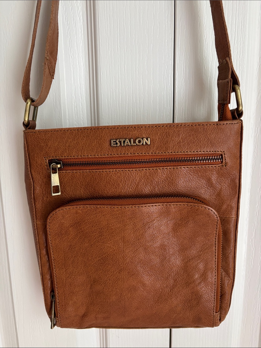 Estalon Leather Adjustable Crossbody Purse. Carmel Color